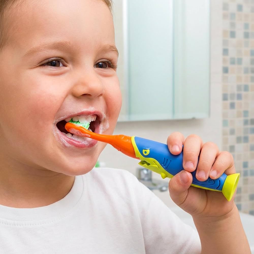 فرشاة أسنان شارکي للأطفال من بييرو (ناعمة، ٢-٨ سنوات) | Pierrot Sharky Kids Toothbrush Soft