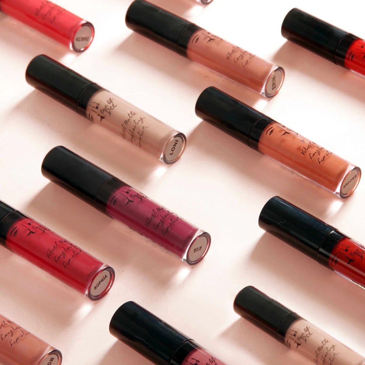 أحمر الشفاه المخملي السائل من ديبورا | Deborah Velvet Matte Liquid Lipstick 14 Dark Red - EROS STORE