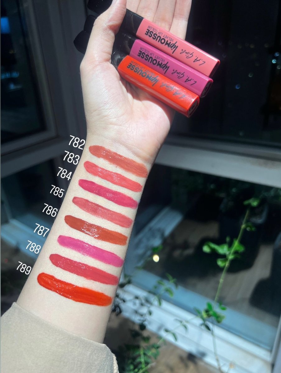 أحمر الشفاه موس المخملي من LA | LA Girl Velvet Matte Lip Mousse 782 lowkey - EROS STORE