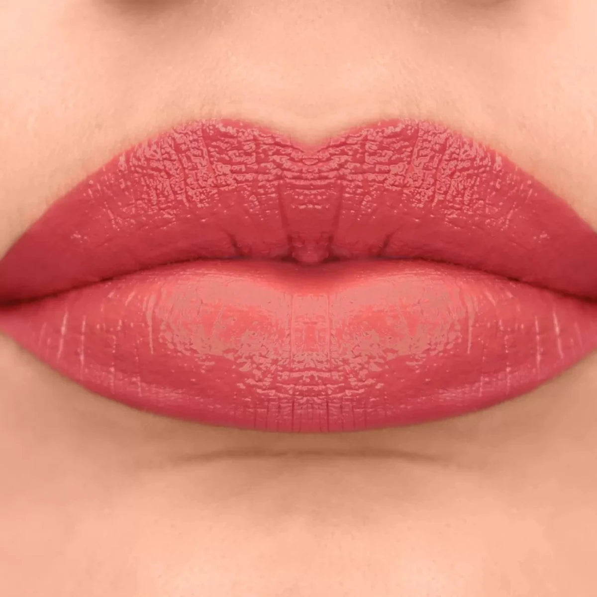 أحمر شفاه مخملي سائل من ال اي كولور | L.A. Colors Velvet Matte Liquid Lipstick 661 - EROS STORE