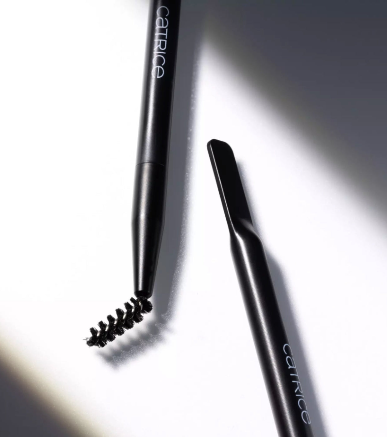 Catrice eyebrow brush | فرشاة حواجب كاتريس