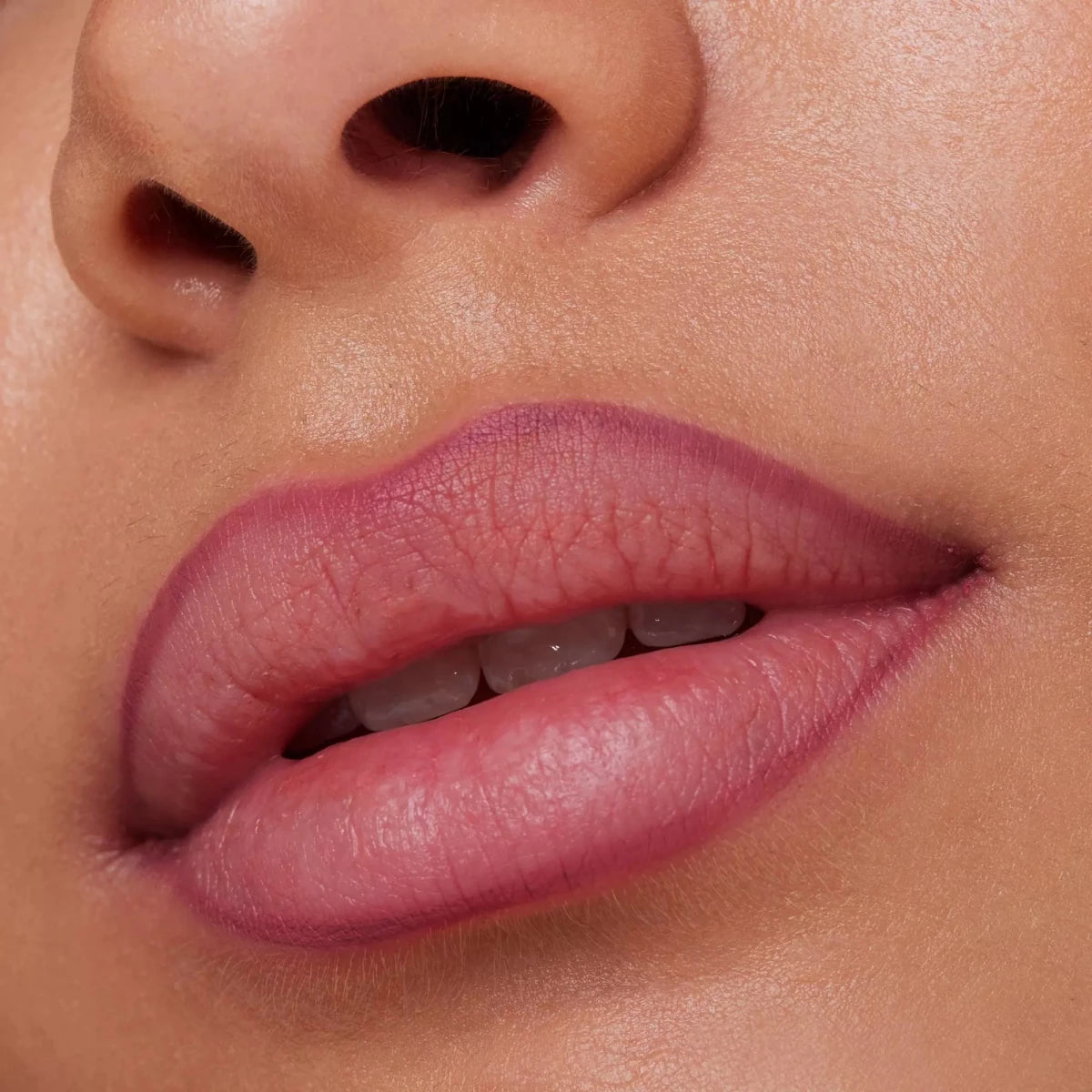 Essence 8H Matte Comfort Lipliner | ايسنس محدد شفاه مات 1 - EROS STORE
