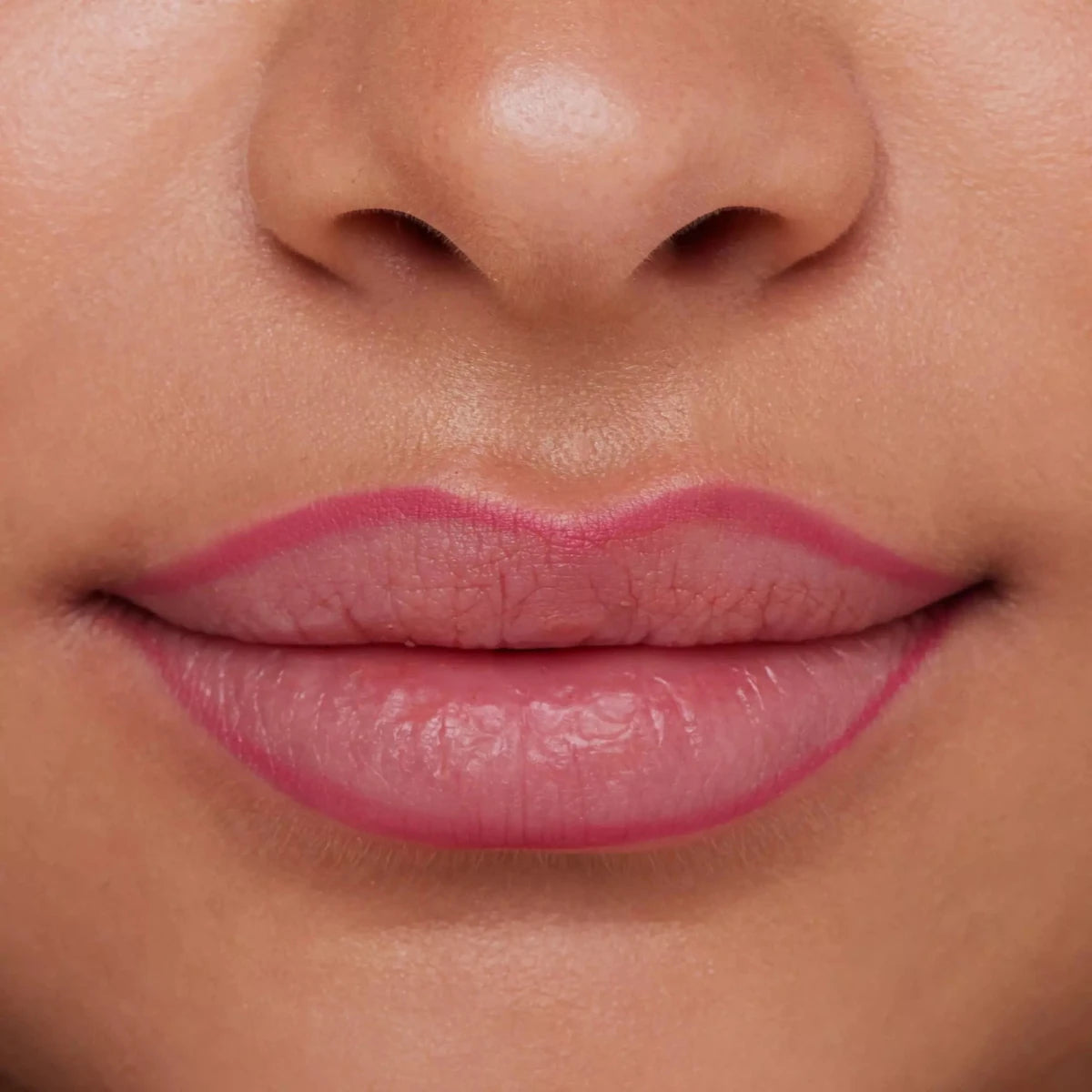 Essence 8H Matte Comfort Lipliner | ايسنس محدد شفاه مات 1 - EROS STORE
