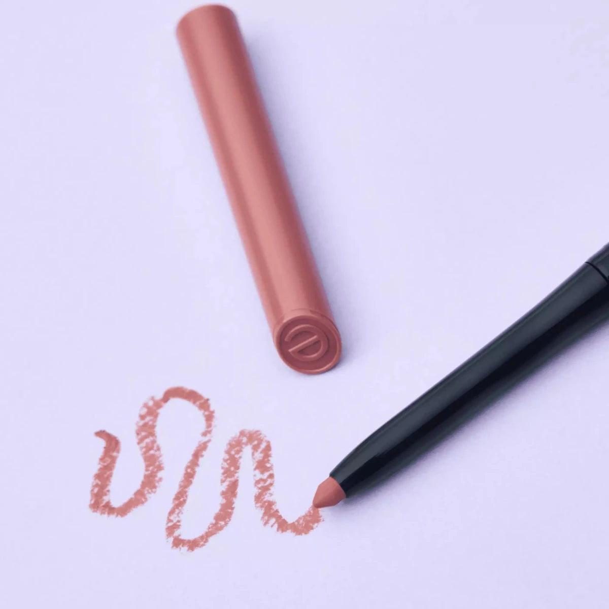 Essence 8H Matte Comfort Lipliner | ايسنس محدد شفاه مات 1 - EROS STORE