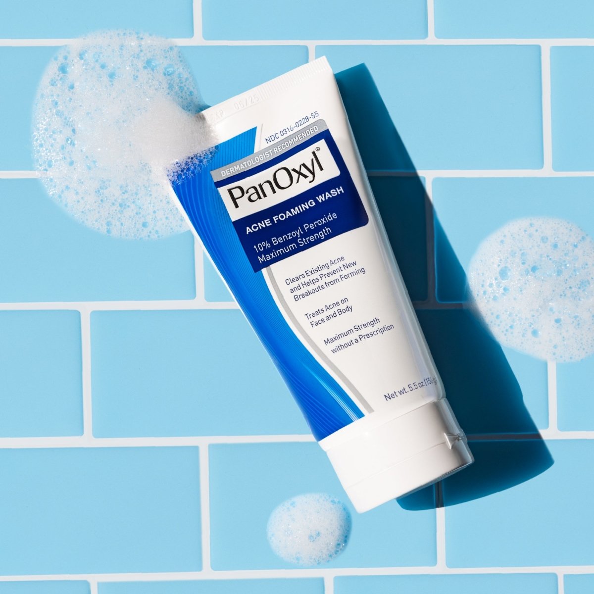 غسول رغوي لحب الشباب من بانوكسيل (بنزويل بيروكسايد 10%) - أقصى قوة | PanOxyl Acne Foaming Wash, Maximum Strength 10% Benzoyl Peroxide 165 مل - EROS STORE