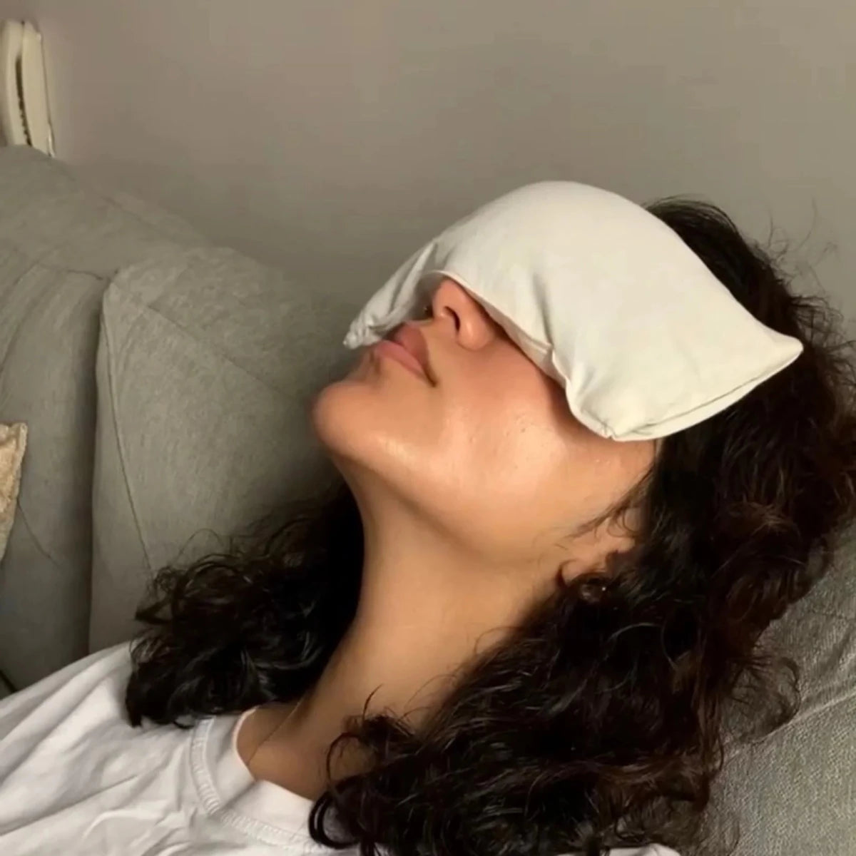 Hydrea Bamboo Relaxing Lavender Eye Mask - ماسك عين قابل للتسخين والتبريد دائم الاستخدام - EROS STORE
