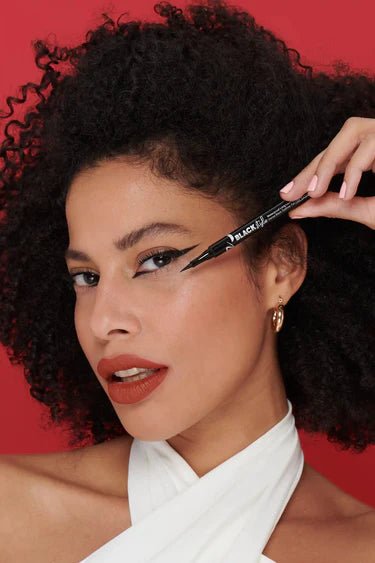 قلم تحديد العيون باللون الأسود من باستيل | Pastel Black Eyeliner Pencil - EROS STORE