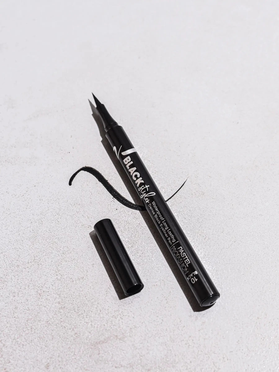 قلم تحديد العيون باللون الأسود من باستيل | Pastel Black Eyeliner Pencil - EROS STORE