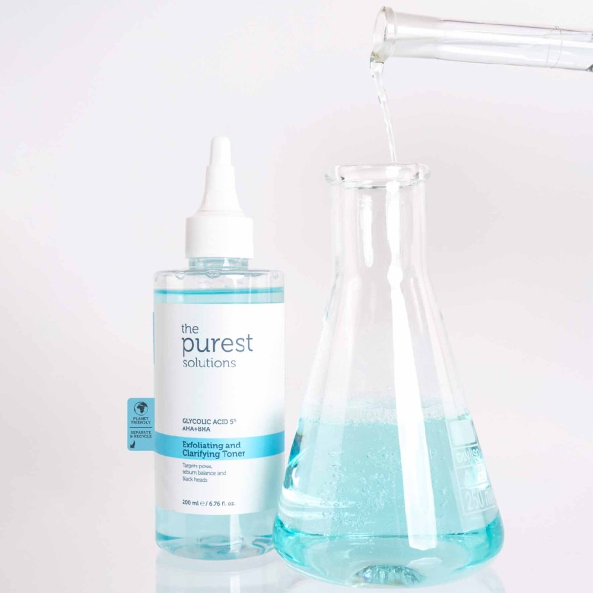 تونر ذا بيورست سوليوشنز مقشر ومنقي بحمض الجليكوليك 5% (AHA + BHA) - 200 مل | The Purest Solutions Exfoliating and Clarifying Toner 5% Glycolic Acid (AHA + BHA) - 200ml 200 مل - EROS STORE