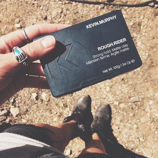 طين تصفيف الشعر روغ رايدر من كيفن مورفي | Kevin Murphy ROUGH.RIDER Moldable Styling Clay 100 غم - EROS STORE