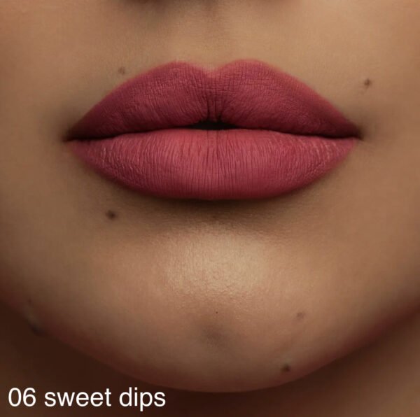 UBU Long Lasting Liquid Lipstick | يو بي يو أحمر شفاه سائل ثابت مطفي 6 - EROS STORE