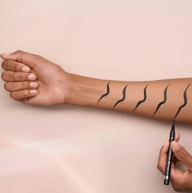Catrice Eyeliner Calligraph pro Precise 20h Matte Liner -010 Intense Black | كاتريس قلم تحديد عيون جل عالي الدقة يدوم لمدة 20 ساعة مقاوم للماء رقم. 010 - شديد السواد