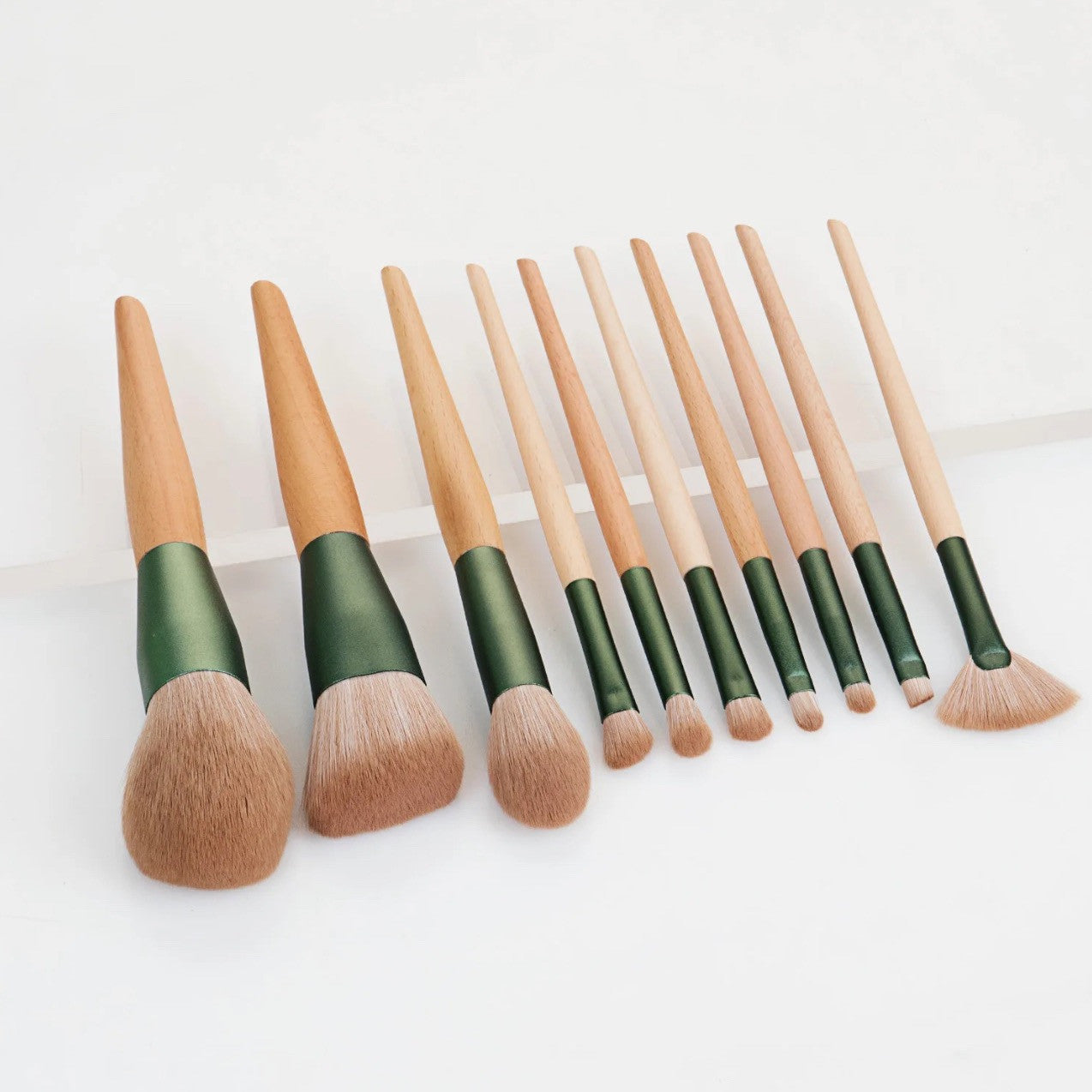 Mora's Complete Professional Makeup Brush Set  |  سيت فرش الميك اب الإحترافي المتكامل من مورا
