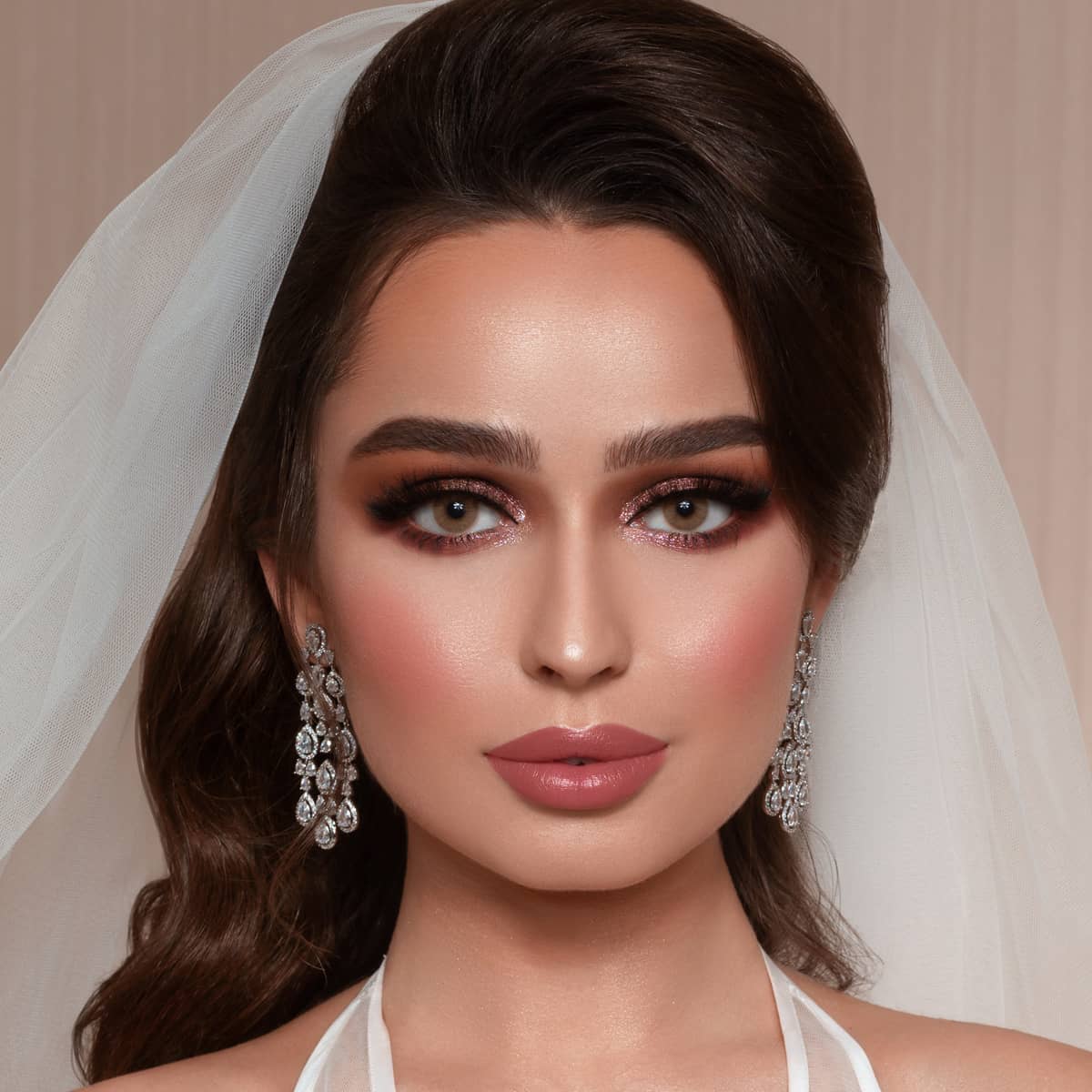 عدسات لومينوس الشهرية هيزل - EROS STORE