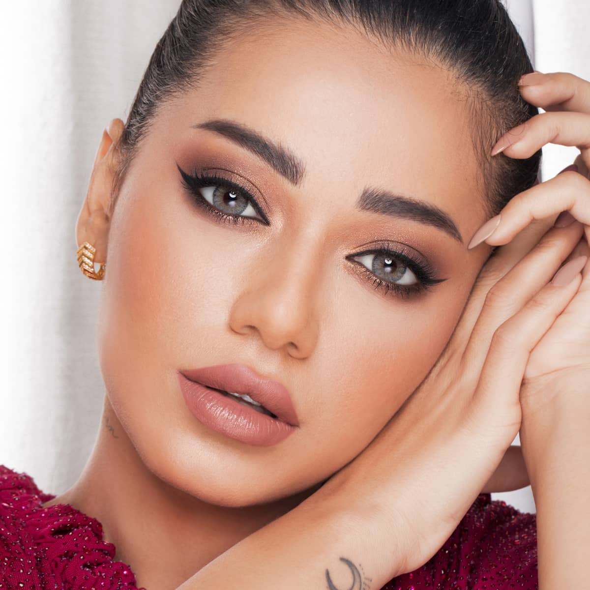 عدسات لومينوس الشهرية لاتين كري - EROS STORE