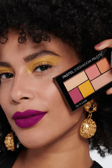 باستيل بروفاشن سو إن لاف لوحة ظلال العيون | Pastel Professional So In Love Eyeshadow Palette 206 - EROS STORE