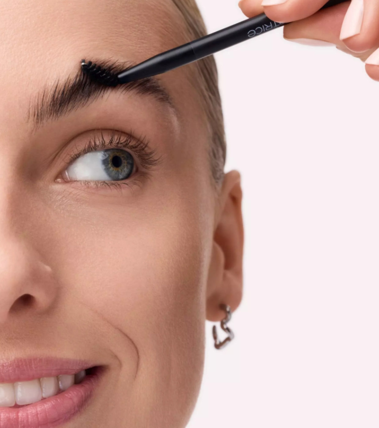 Catrice eyebrow brush | فرشاة حواجب كاتريس