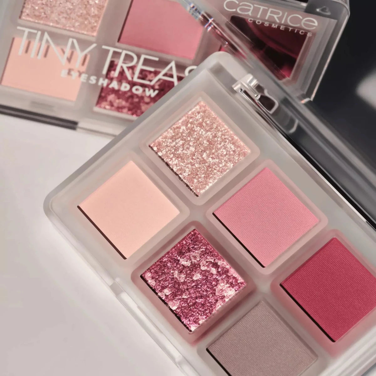 Catrice Tiny Treasures Eyeshadow Palette - 4.2 ml | كاتريس باليت ظلال عيون تيني تريجرز – 4.2 مل 020 - EROS STORE