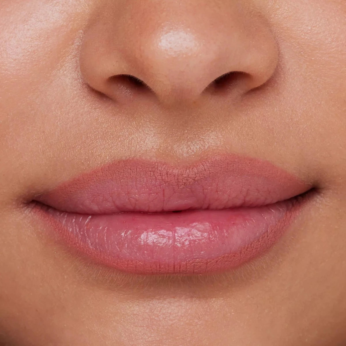 Essence 8H Matte Comfort Lipliner | ايسنس محدد شفاه مات 1 - EROS STORE