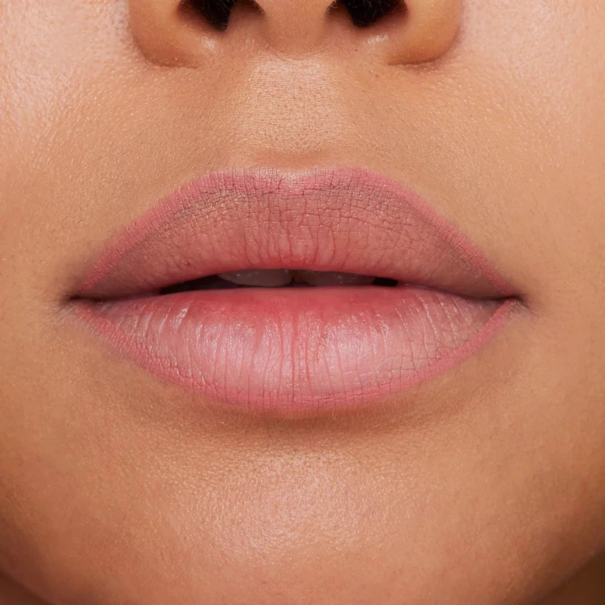 Essence 8H Matte Comfort Lipliner | ايسنس محدد شفاه مات 1 - EROS STORE