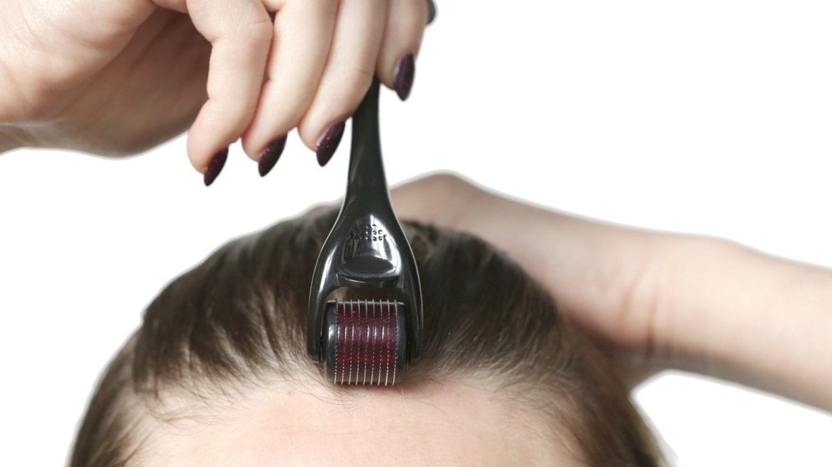 جهاز ديرمارول تيتانيوم لإعادة بناء البشرة | Titanium Derma Roller 0.5 MM - EROS STORE