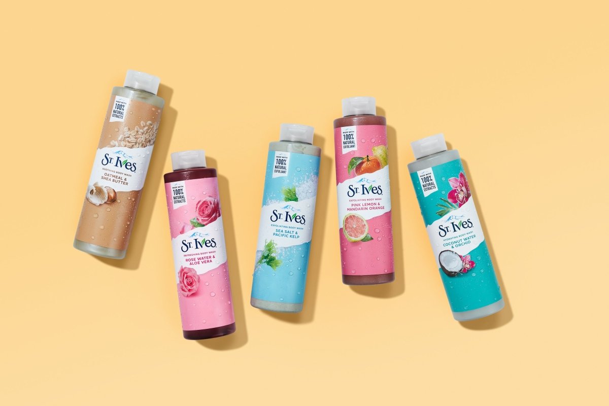 غسول الجسم السائل المهدئ بالشوفان وزبدة الشيا من ستيفز | St. Ives Soothing Oatmeal & Shea Butter Body Wash 650 مل - EROS STORE