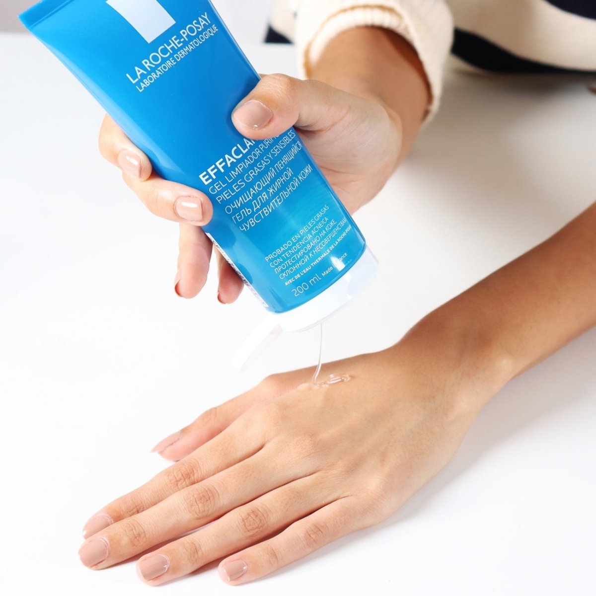 غسول جل ايفكلار من لاروش بوزيه | La Roche - Posay Effaclar Purifying Foaming Gel 200 مل - EROS STORE