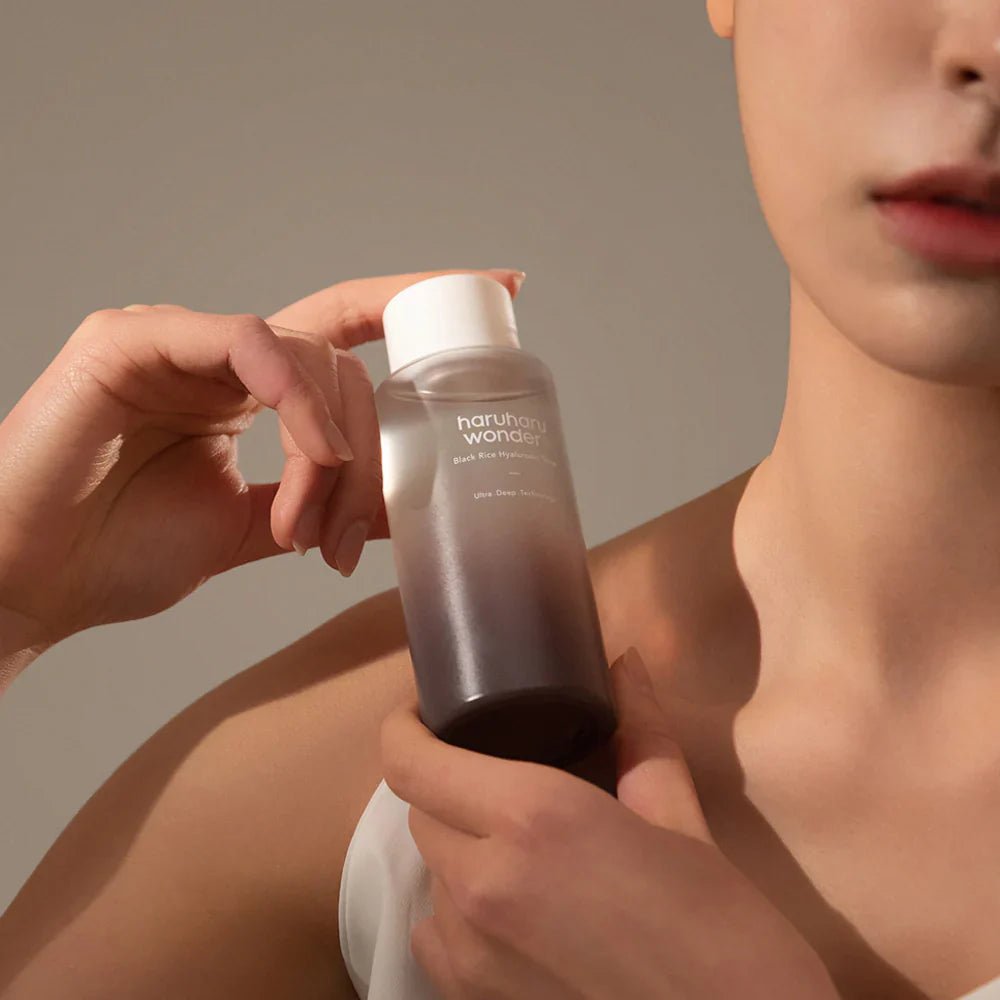 هاروهارو وندر تونر بالأرز الأسود للبشرة الدهنية - 150 مل | Haruharu Wonder Black Rice Hyaluronic Toner - 150ml 150 مل - EROS STORE