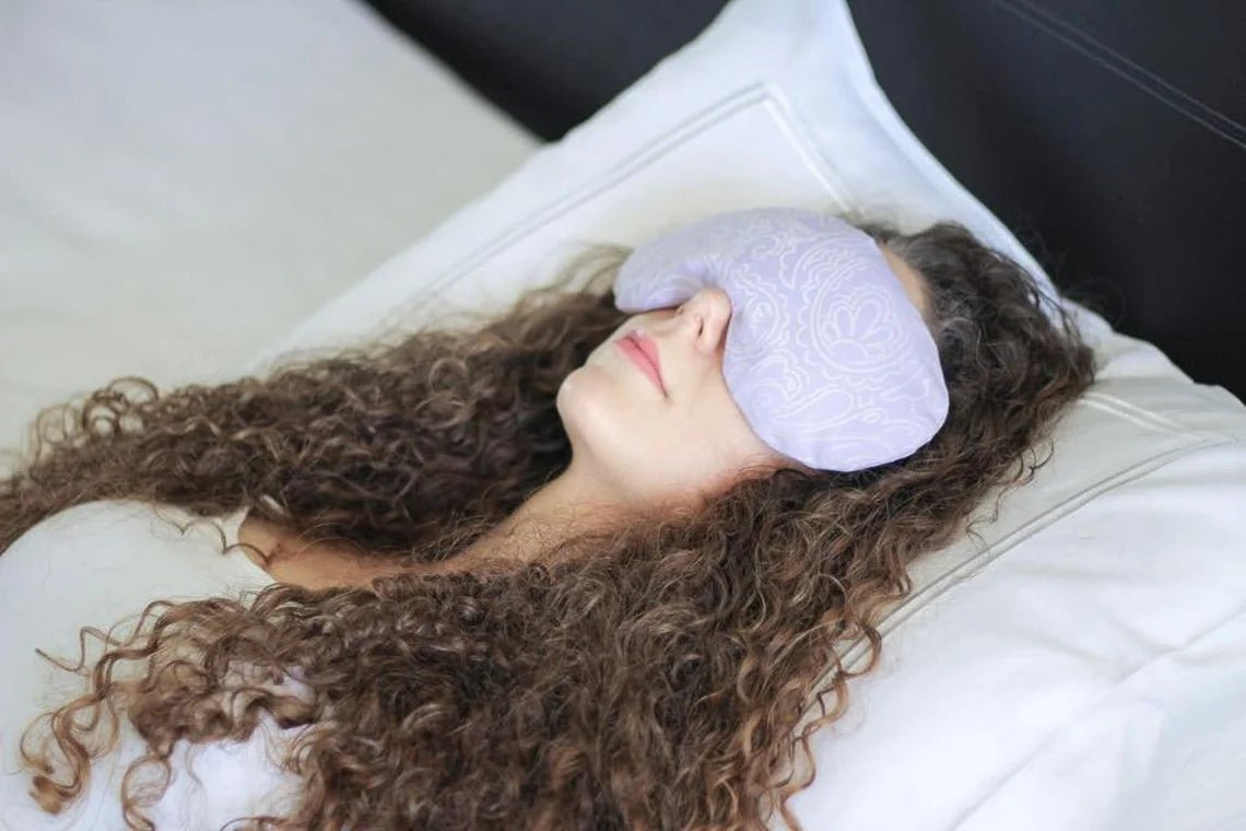 Hydrea Bamboo Relaxing Lavender Eye Mask - ماسك عين قابل للتسخين والتبريد دائم الاستخدام - EROS STORE