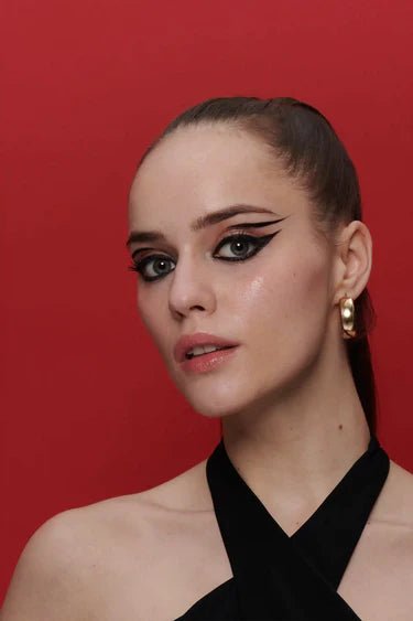 قلم تحديد العيون باللون الأسود من باستيل | Pastel Black Eyeliner Pencil - EROS STORE