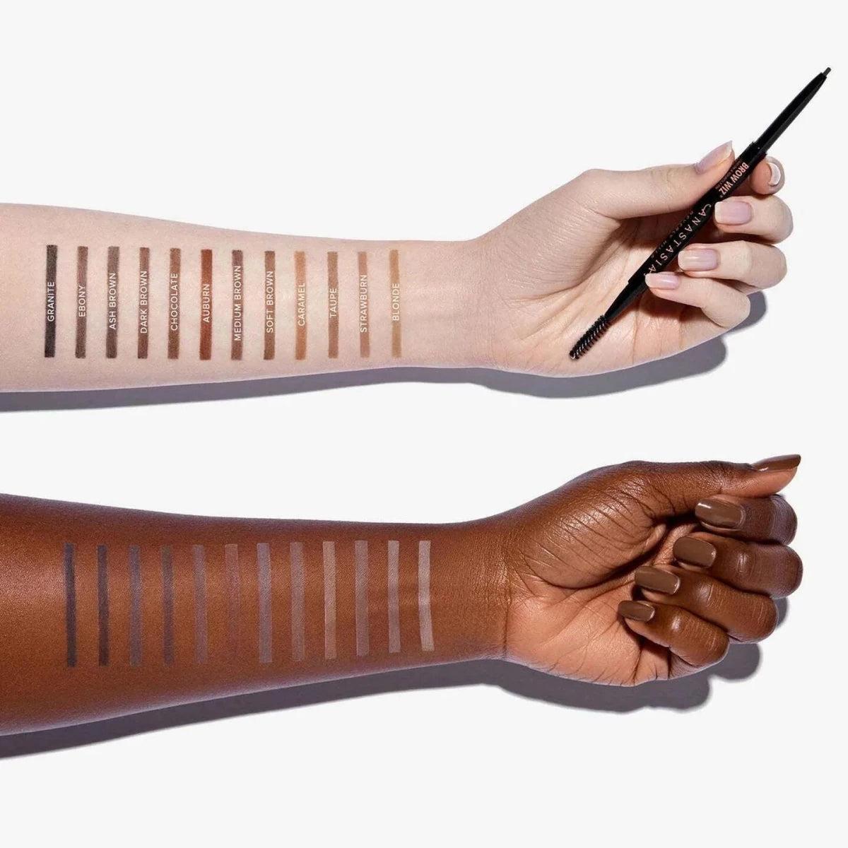 قلم تحديد الحواجب برو ويز من أنستازيا بيڤرلي هيلز | Anastasia Beverly Hills Brow Wiz سوفت براون - EROS STORE