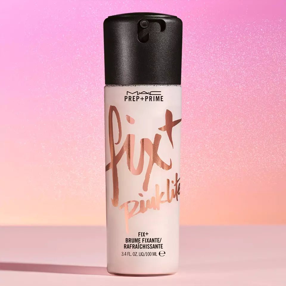 مثبت مكياج مع ذرات لامعة وردية من ماك | MAC Prep + Prime Fix+ Pink Light 100 مل - EROS STORE